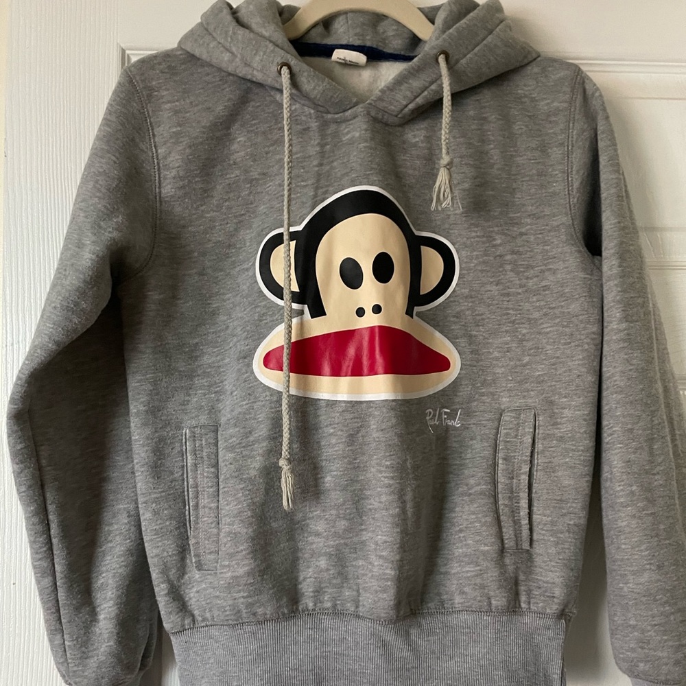 Paul Frank hoodie size med color gray 🤗